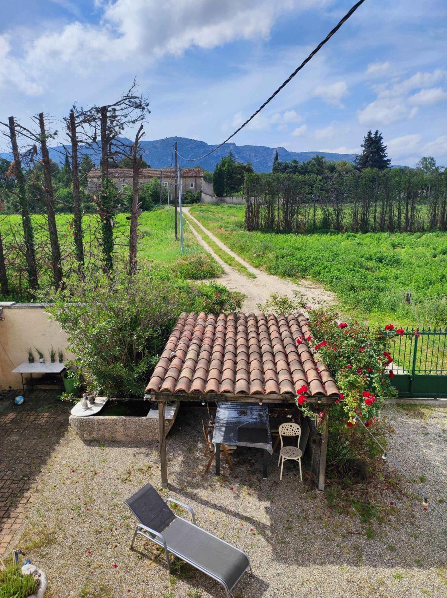Chambre 3 Personnes Avec Salle De Bain Dans Mas Du Luberon Robion en Luberon エクステリア 写真