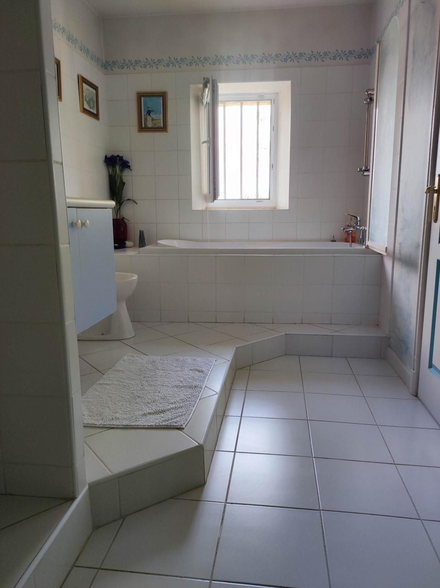 Chambre 3 Personnes Avec Salle De Bain Dans Mas Du Luberon Robion en Luberon エクステリア 写真